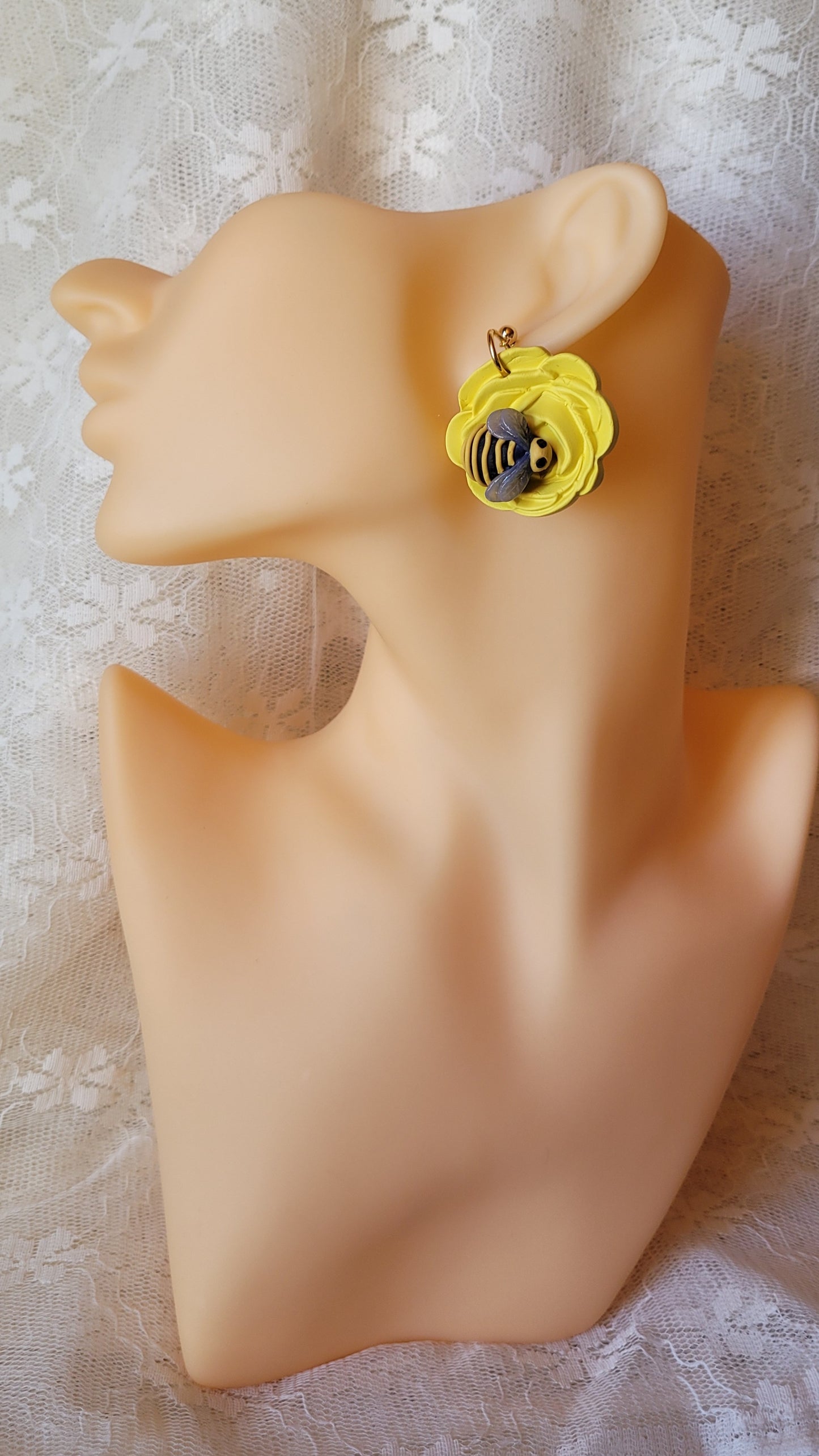 Bee earrings| Floral Earrings|Yellow rose earrings| Honey bee jewelry